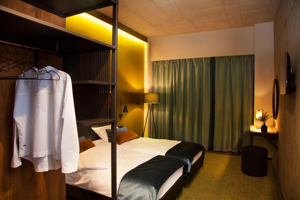 Hotel Remes Opalenica Dış mekan fotoğraf