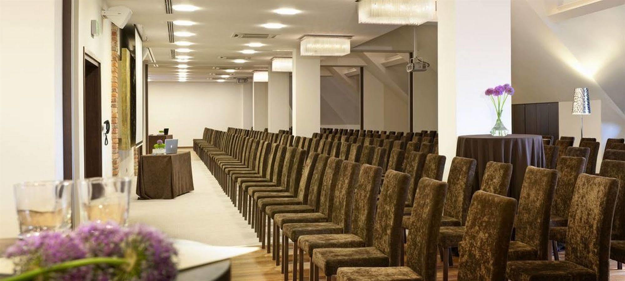Hotel Remes Opalenica Dış mekan fotoğraf