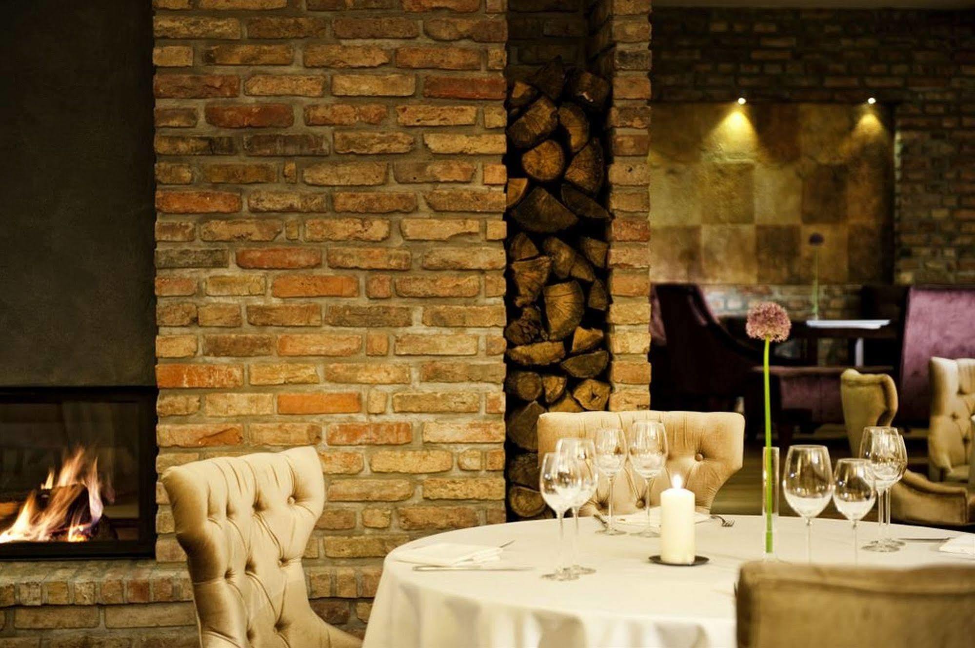 Hotel Remes Opalenica Dış mekan fotoğraf